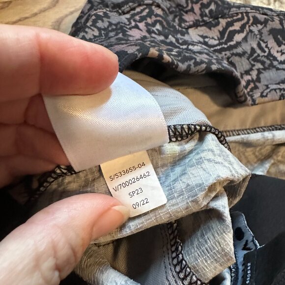 ATHLETA Trekkie North Jogger | size 12 | abstract soft tones - Picture 9 of 15